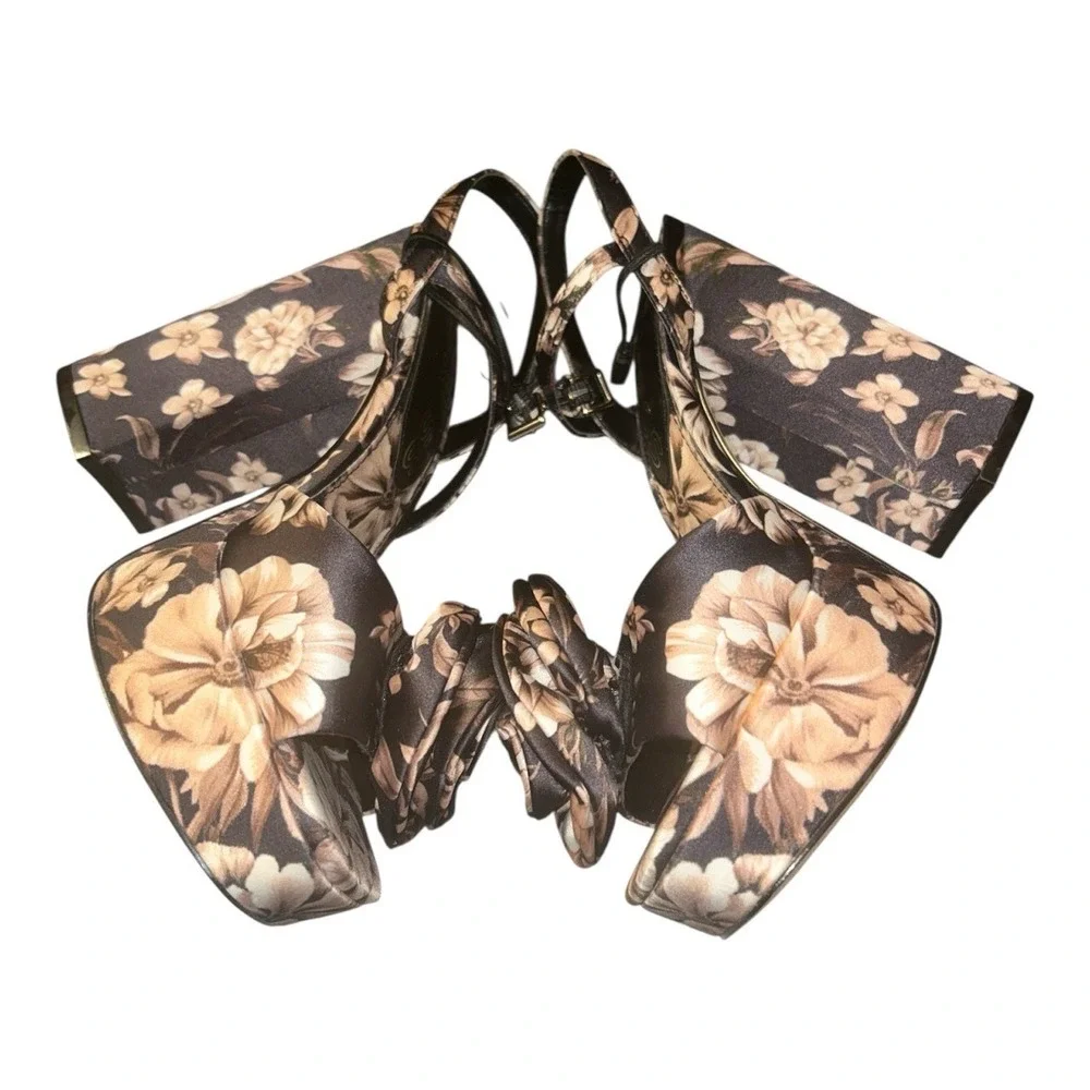 Express Floral‎ Platform Heels Sz 6